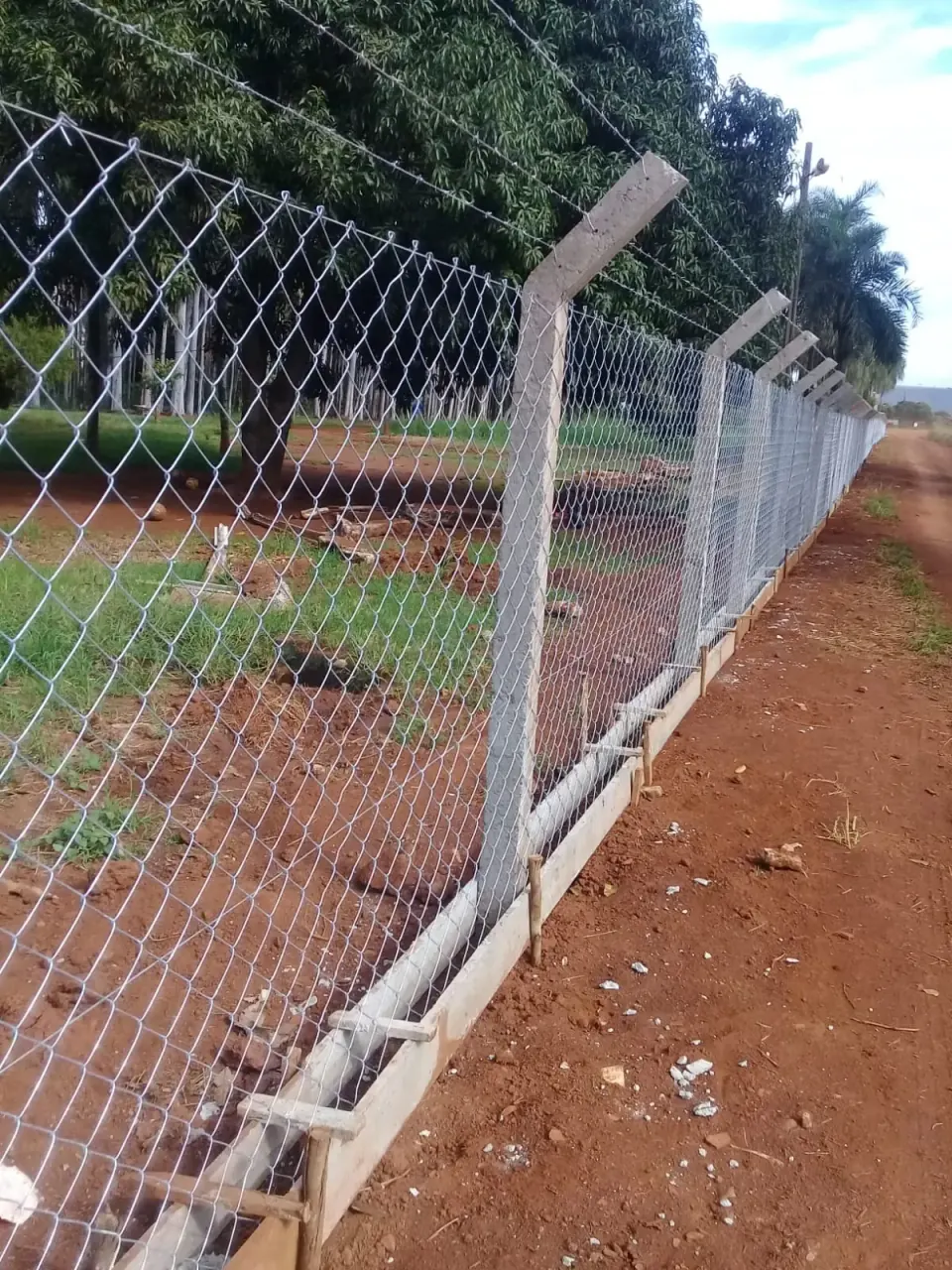 Construção de alambrado - foto 4