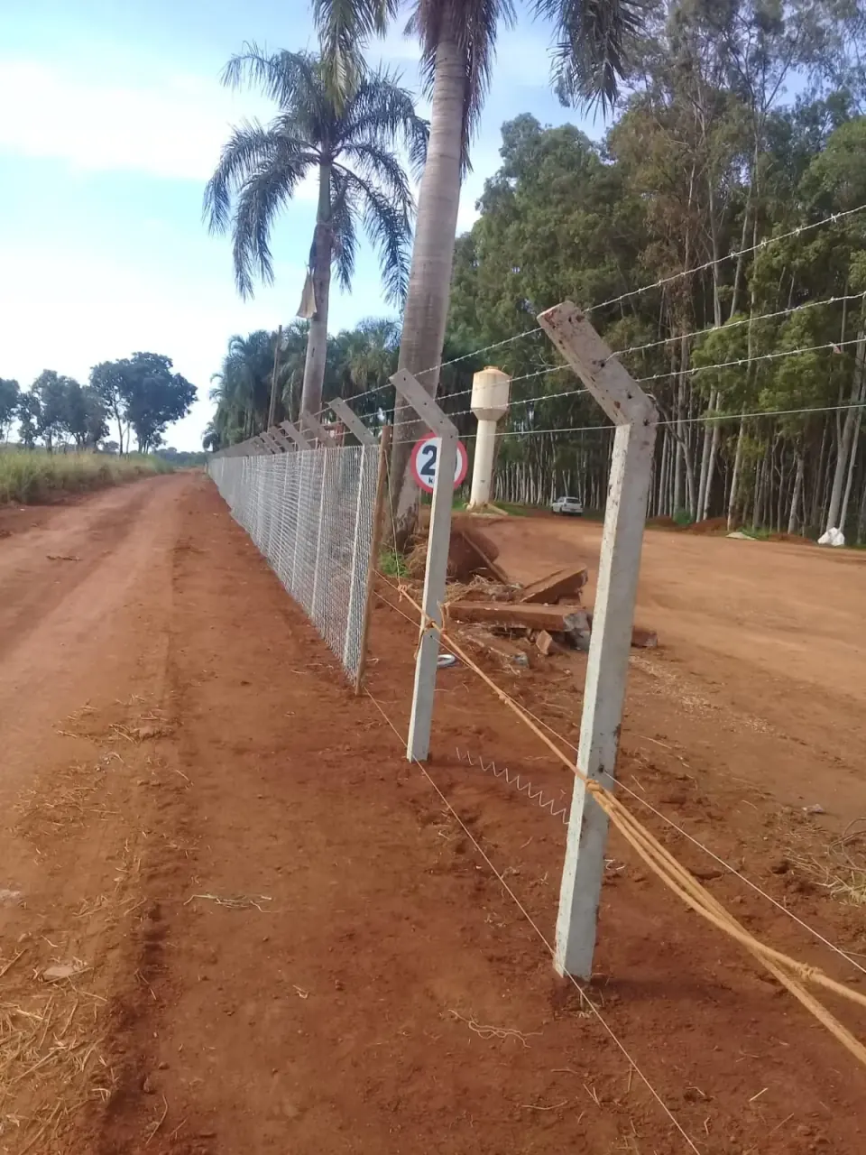 Construção de alambrado - foto 5
