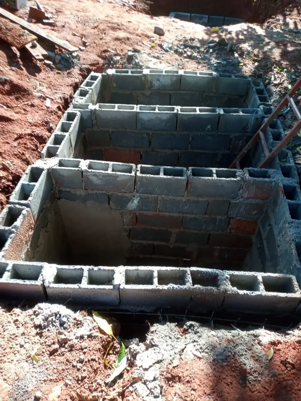 Construção de fossa séptica - foto 2