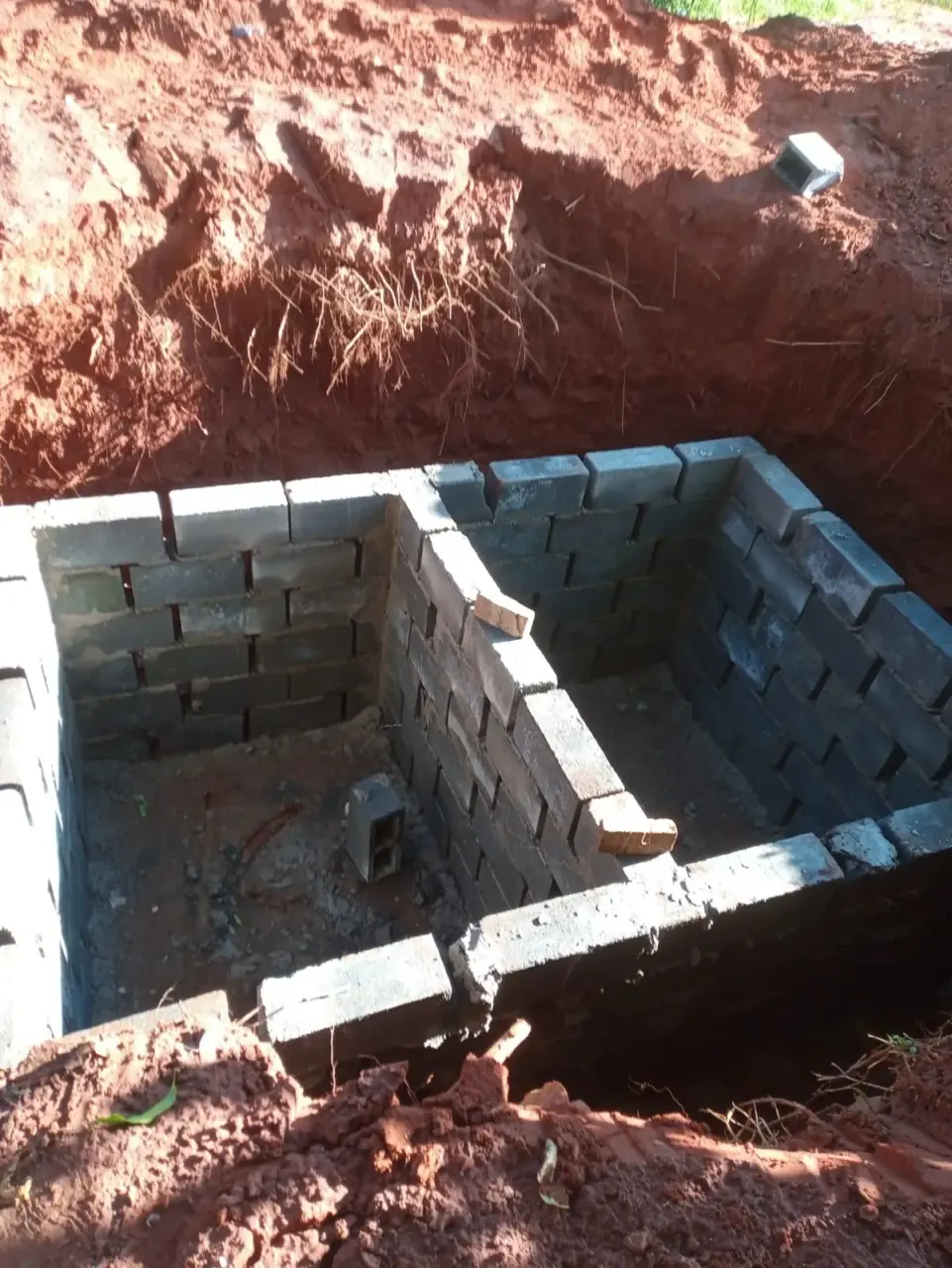 Construção de fossa séptica - foto 3